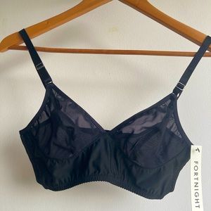 BNWT Fortnight Luna longline bra